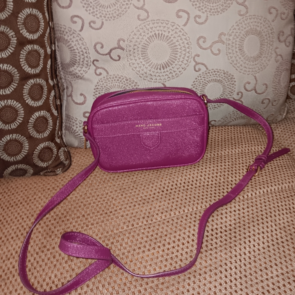 Marc Jacobs camera crossbody bag